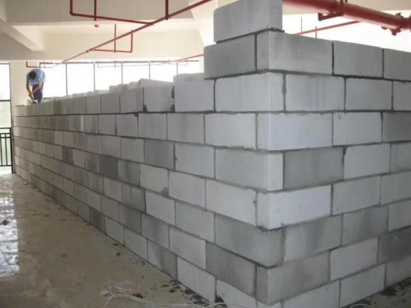 迭部蒸压加气混凝土砌块承重墙静力和抗震性能的研究